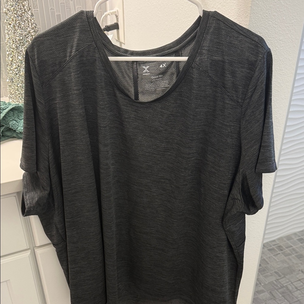 Xersion Charcoal Short Sleeve Tee dri fit